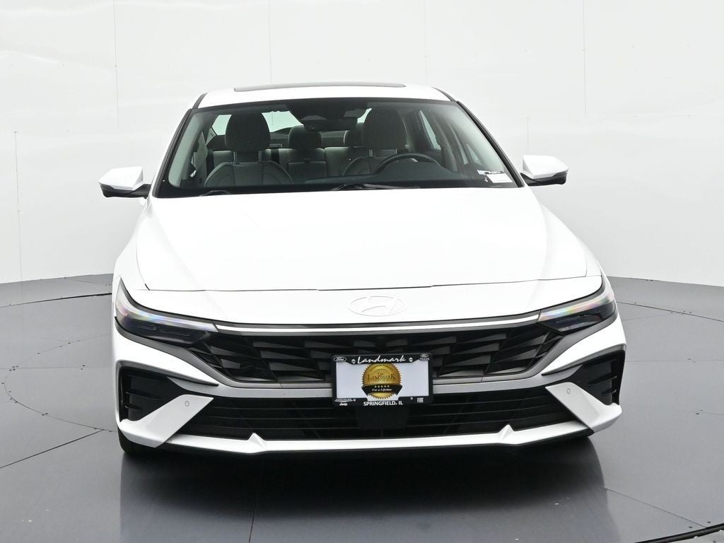 2024 Hyundai Elantra Limited IVT