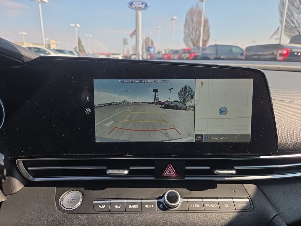 2025 Hyundai Elantra SEL Convenience IVT