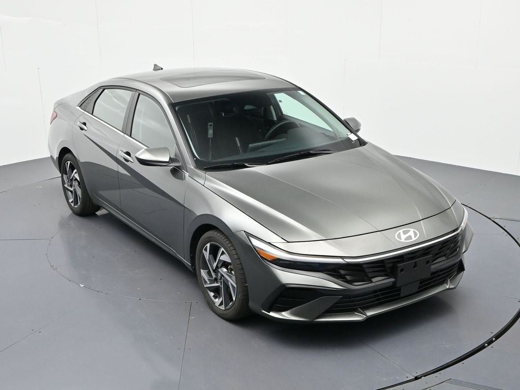 2025 Hyundai Elantra SEL Convenience IVT