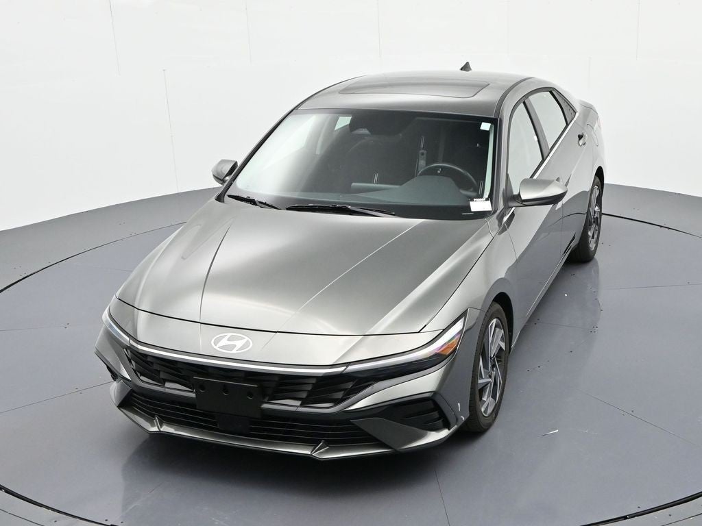 2025 Hyundai Elantra SEL Convenience IVT