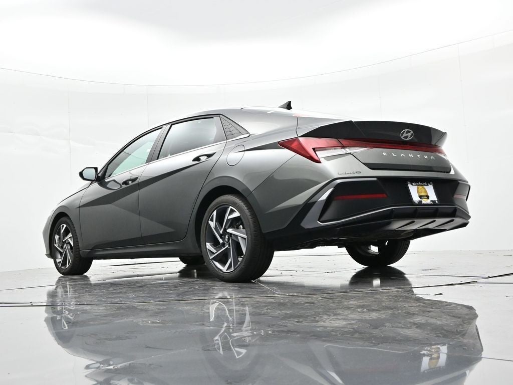 2025 Hyundai Elantra SEL Convenience IVT