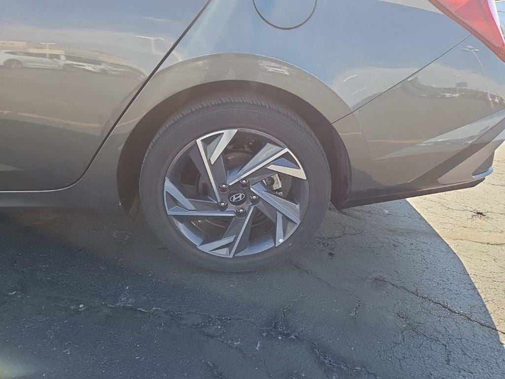 2025 Hyundai Elantra SEL Convenience IVT