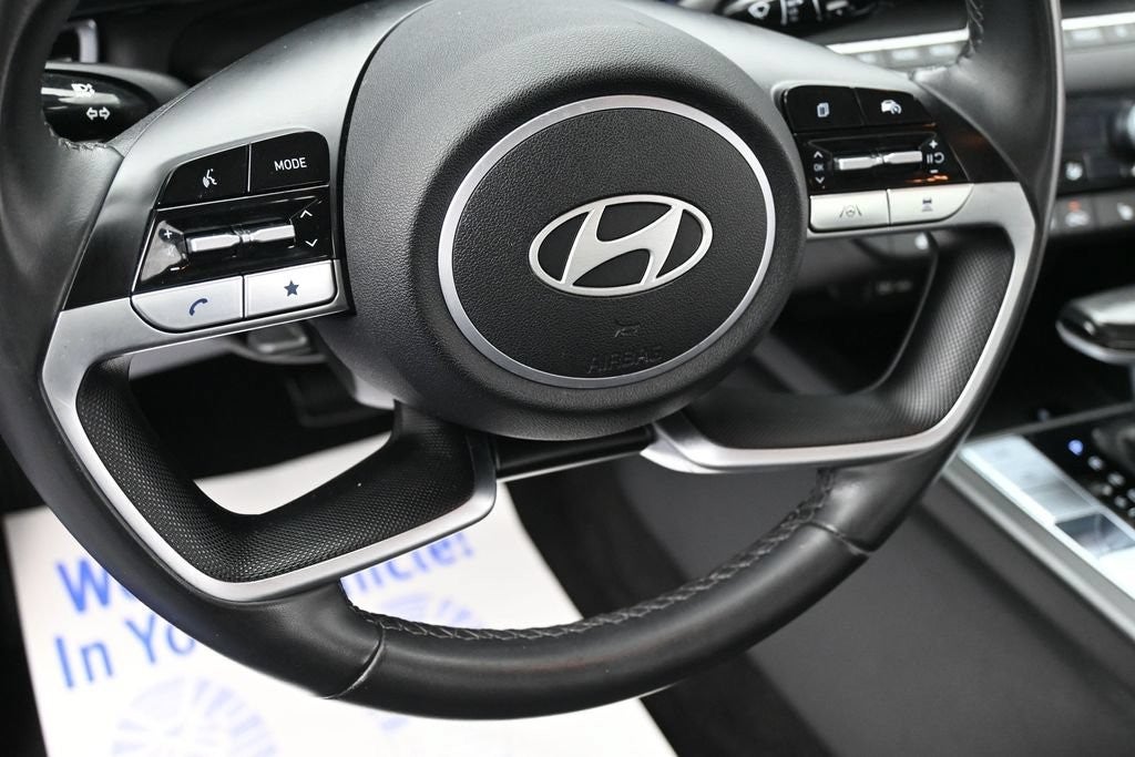 2025 Hyundai Elantra SEL Convenience IVT