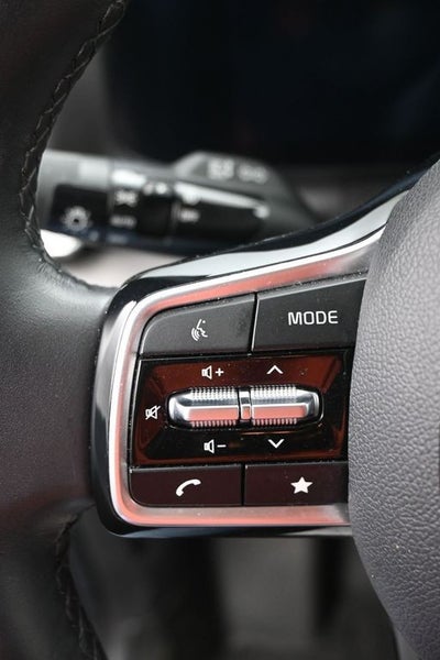 2023 Kia Carnival SX FWD