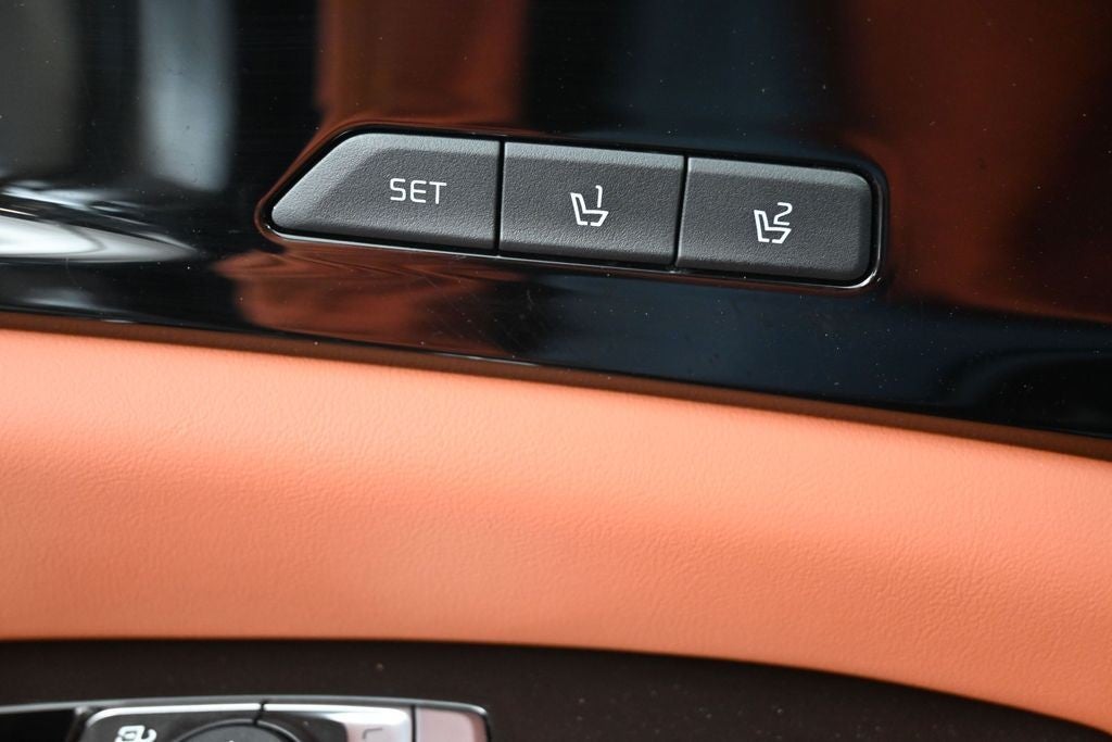2023 Kia Carnival SX FWD