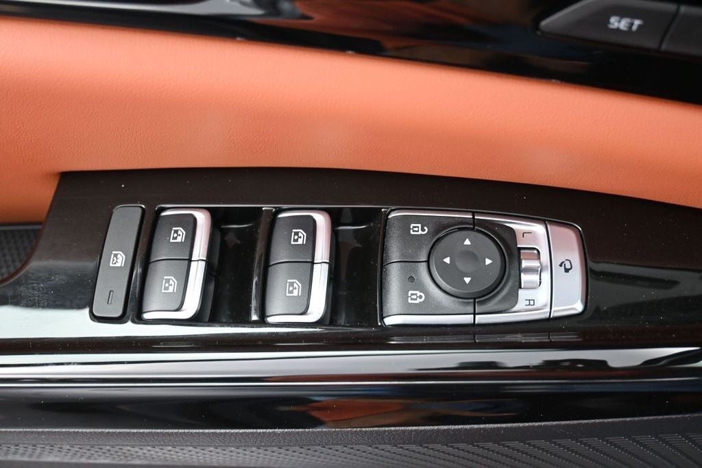 2023 Kia Carnival SX FWD