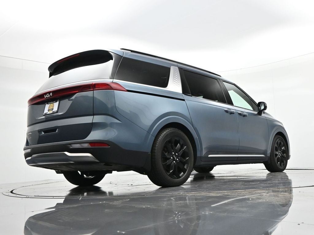 2023 Kia Carnival SX FWD