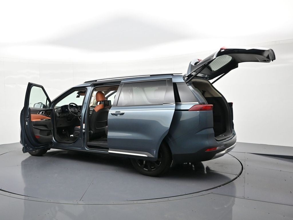 2023 Kia Carnival SX FWD