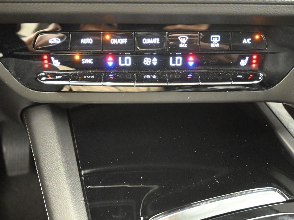 2023 Buick Envision FWD 4dr Essence