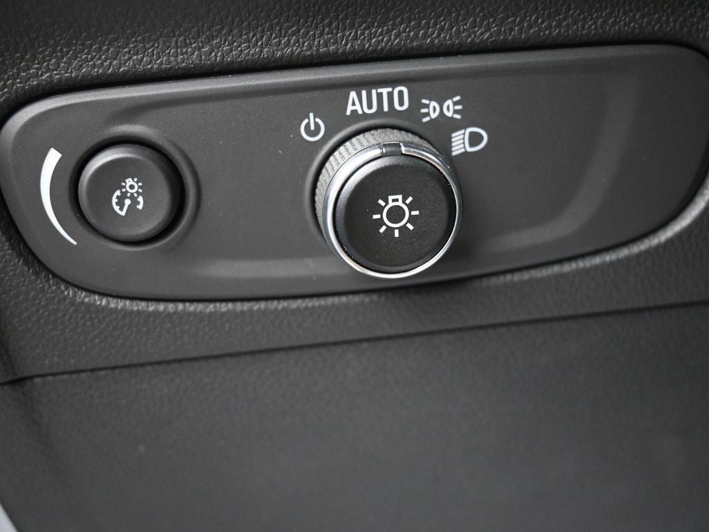 2023 Buick Envision FWD 4dr Essence
